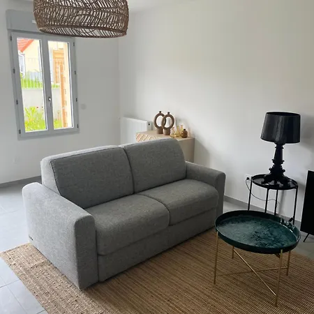 Maison De M33 A 5 Minutes A Pieds De La Plage, 80m2 Avec Jardin, בית נופש לה קרוטואה