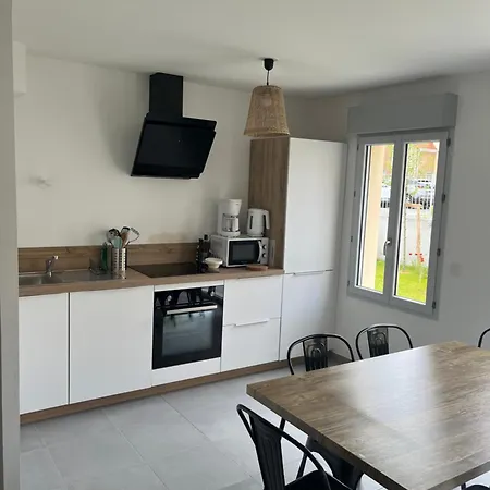 בית נופש Maison De M33 A 5 Minutes A Pieds De La Plage, 80m2 Avec Jardin, *