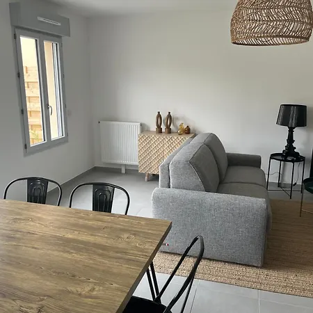 Prázdninový dům Maison De M33 A 5 Minutes A Pieds De La Plage, 80m2 Avec Jardin, *